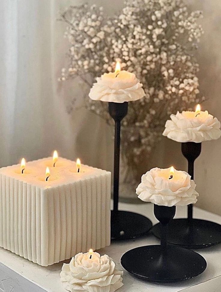 Decorative Peonie Candle